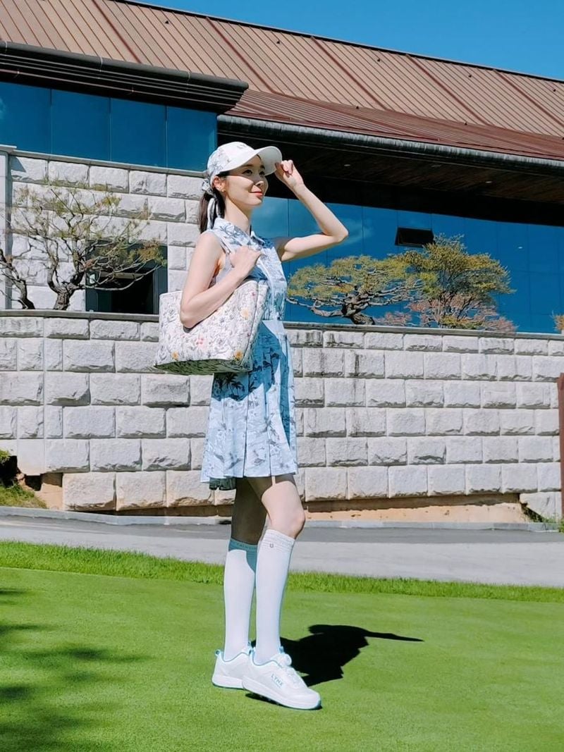 “첫 레슨의 설렘”…한수연, 초여름 햇살 아래→골프장 데뷔 순간 / 배우 한수연 인스타그램
