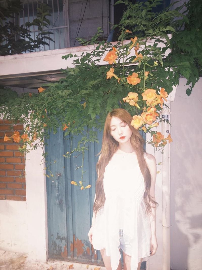 “잔잔한 여름밤처럼”…여진, 고요함 속 눈빛→몽환美 절정 / 걸그룹 루셈블 여진 인스타그램