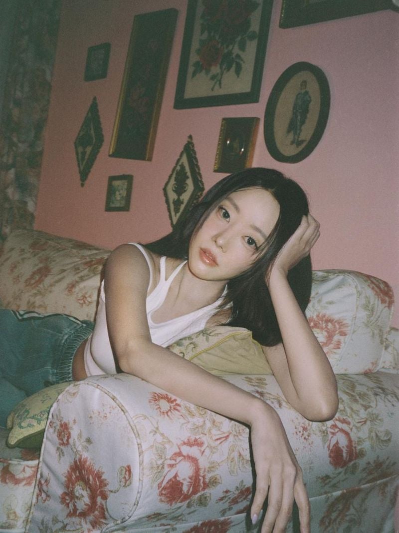 “오늘, 다시 피어난 감성”…고우리, 느릿한 여름 오후→아련한 눈빛 / 배우 고우리 인스타그램