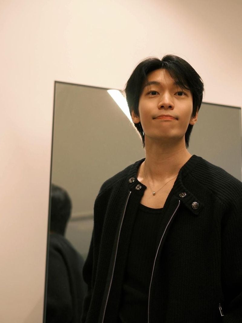 “침묵 속에 스미는 미소”…위하준, 검정의 여운→여름 밤 감성 빛났다 / 배우 위하준 인스타그램