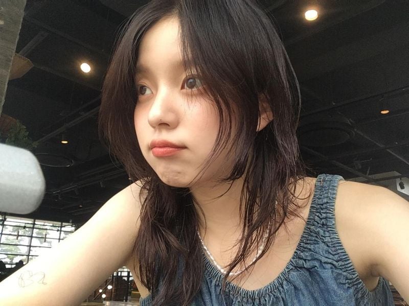 “요즘 네..뭐..저는 ., 네 살쪘어요”…로시, 솔직한 고백→무더운 여름 청량함 / 가수 로시 인스타그램