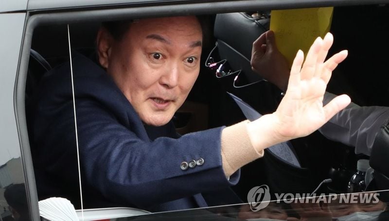 법치 우롱자인가, 헌법 조롱자인가…윤석열 도주설로 충격에 빠진 대한민국 '제3의 장소 어디?' / 연합뉴스