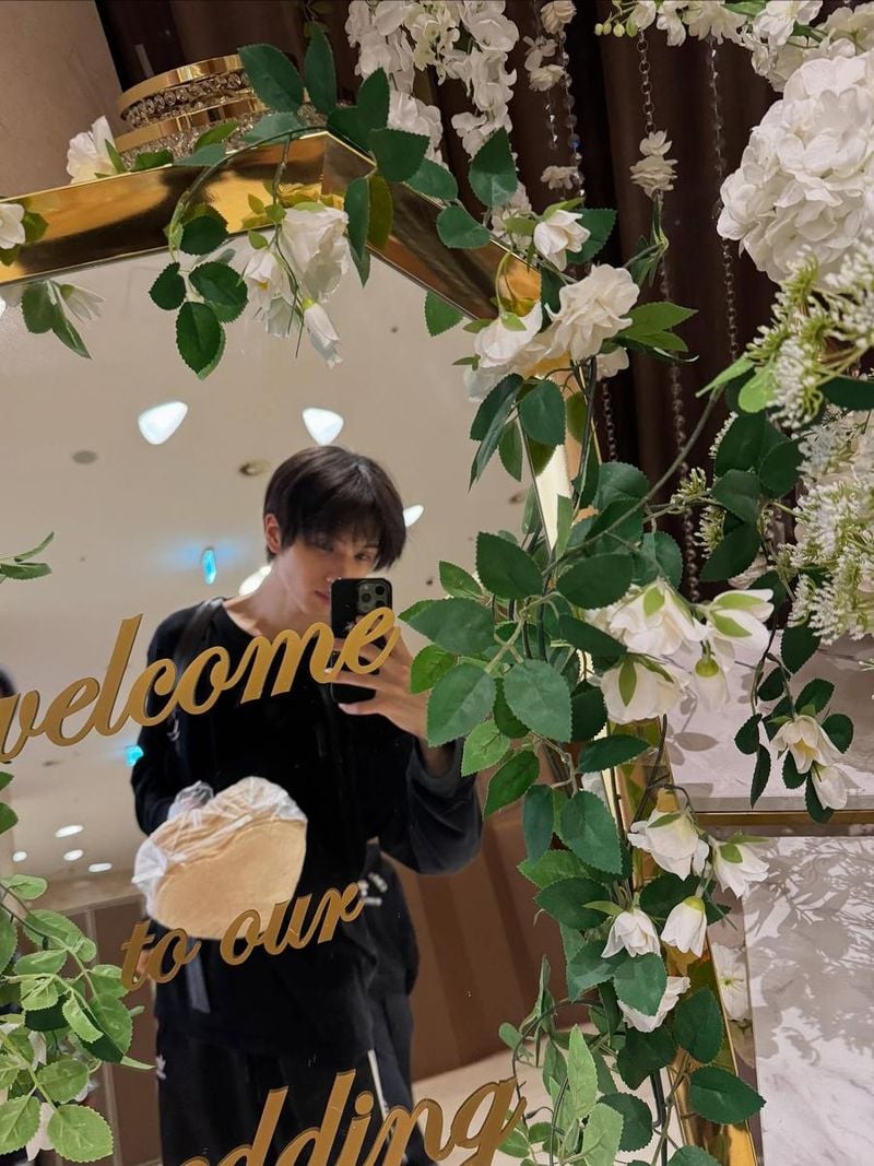 “Welcome baby”…지성, 은은한 미소 속 고백→로맨틱 여름 셀카 / 그룹 NCT 지성 인스타그램