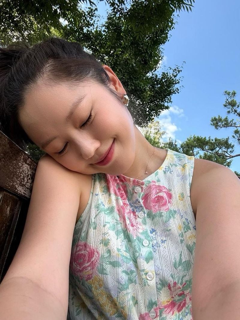 “햇살에 기대 잠든 마음”…최리, 여름의 고요함→맑은 미소로 전해 / 배우 최리 인스타그램