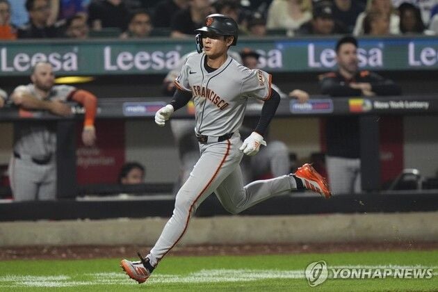 “2루타 포함 1타점 활약”…이정후, 메츠전서 5타수 1안타로 연패 탈출 / 연합뉴스