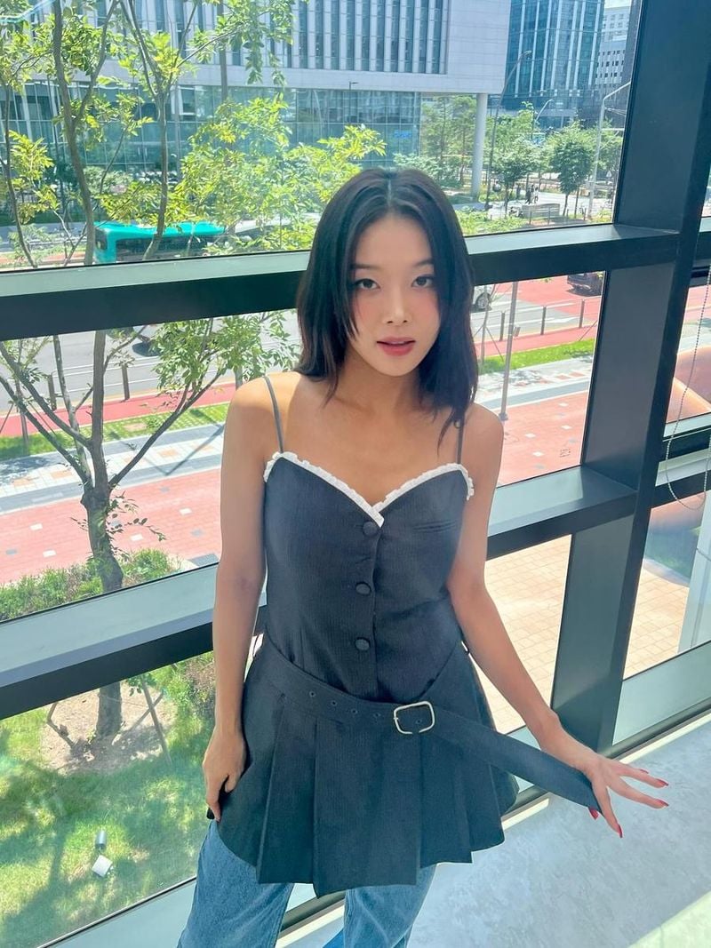 “오늘 저녁 6시30분에 만나효”…유빈, 여름 한가운데→청량 무드 방출 / 걸그룹 원더걸스 유빈 인스타그램