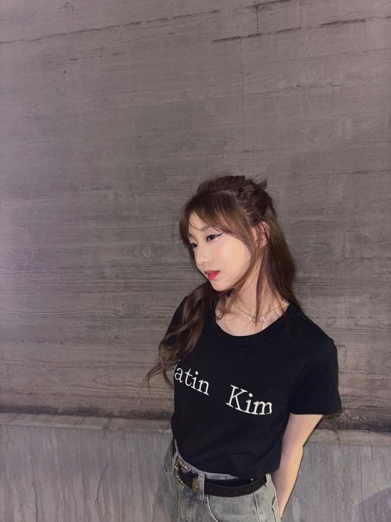 “조용히 스며드는 여름 오후”…여진, 그윽한 눈빛→여운 가득 근황 / 걸그룹 루셈블 여진 인스타그램