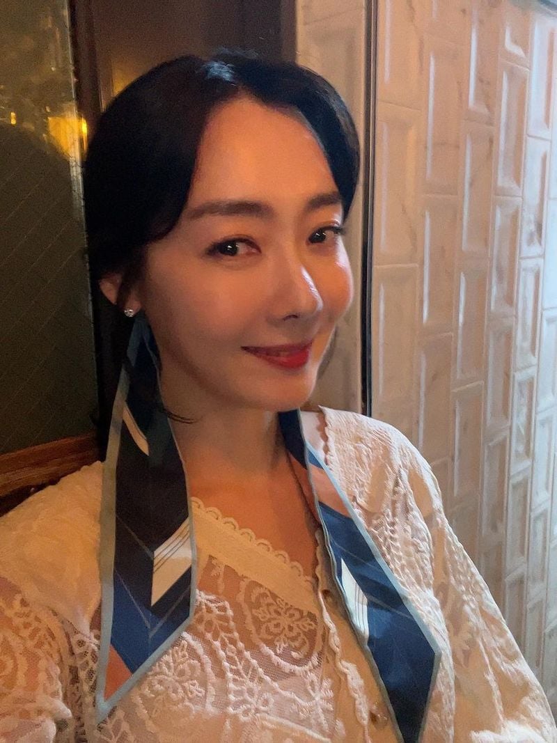 “여름밤 미소처럼 밝게”…유지연, 설렘 가득한 등장→드라마 기대감 고조 / 배우 유지연 인스타그램