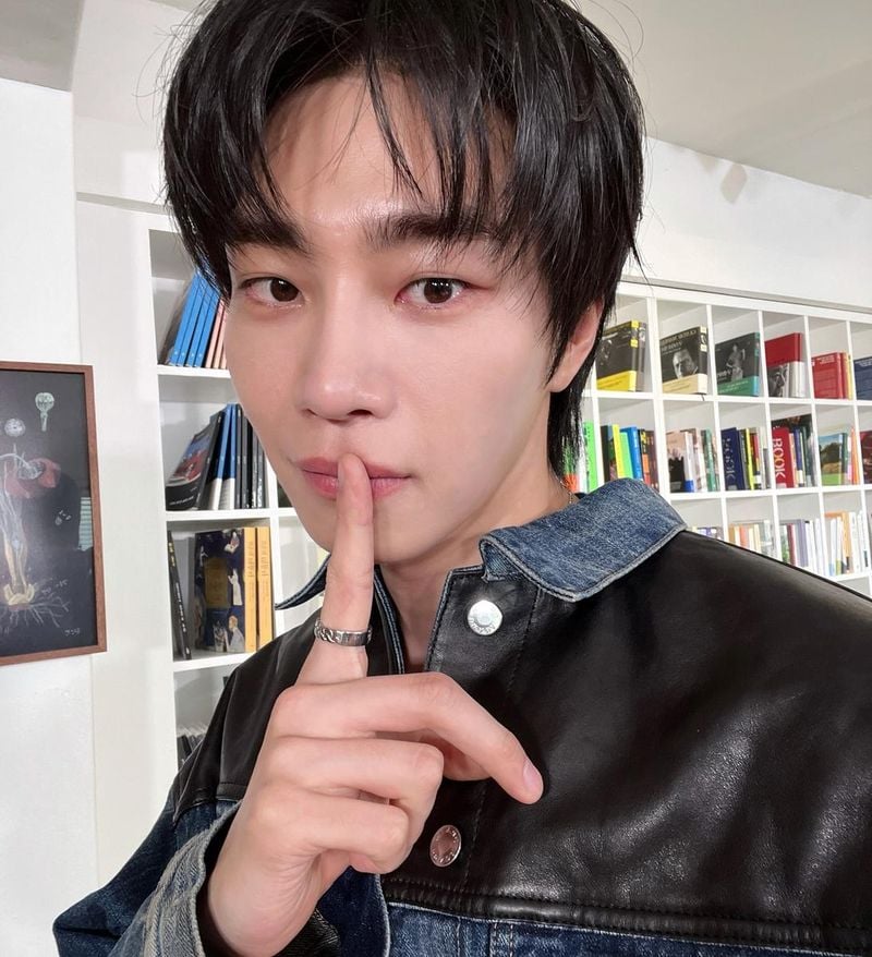 “오늘밤 9시 20분”…김재영, 고요한 설렘→비밀스러운 시선 / 배우 김재영 인스타그램