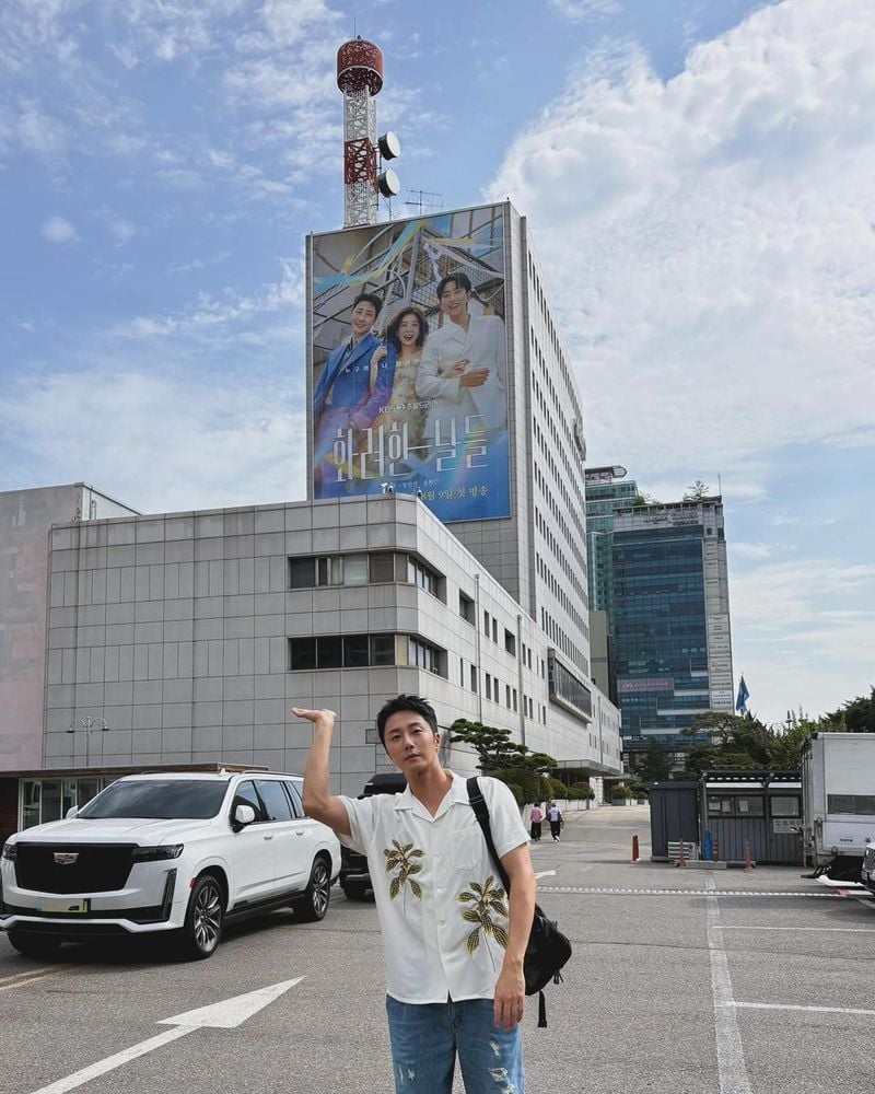 “화려한 날들, 그 시작”…정일우, 여름 빛 속으로→설렘 가득 변신 / 배우 정일우 인스타그램