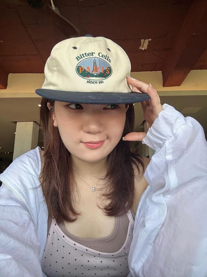 “20장 꽉꽉 꽥꽦”…예지, 경쾌한 여름→캡 모먼트 포착 / 가수 예지 인스타그램