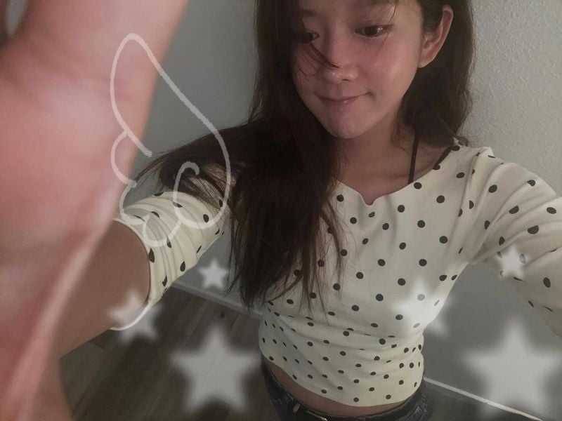 “조금은 비워둘 때 그리움이”…엑시, 맑은 미소 속 여름 휴식→투명한 존재감 / 걸그룹 우주소녀 엑시 인스타그램