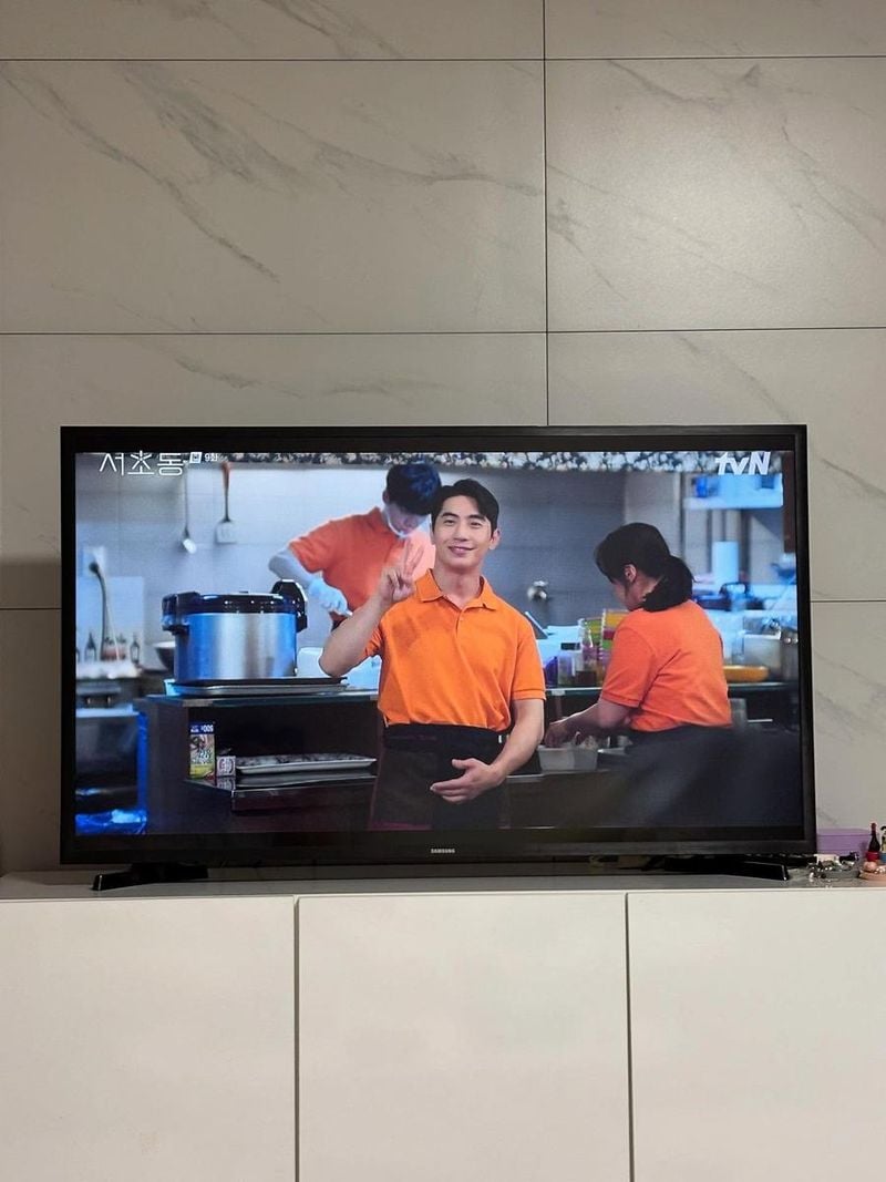 “서초동의 풍경처럼”…차영남, 미소와 여유→여름 오후를 밝히다 / 배우 차영남 인스타그램