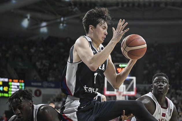 “죽음의 조 결전 앞둔 각오”…이현중, FIBA 아시아컵 호주전 대비 집중 / 연합뉴스