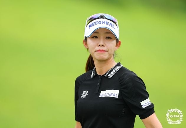 “버디 5개 완벽 라운드”…배소현, 19언더파로 오로라월드 초대 챔피언 / 연합뉴스