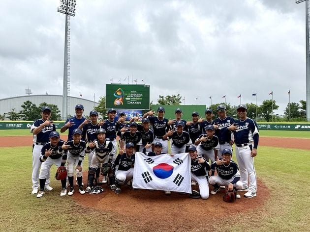 “권윤서 6이닝 무실점”…12세 이하 대표팀, 세계유소년선수권 3위 쾌거 / 연합뉴스