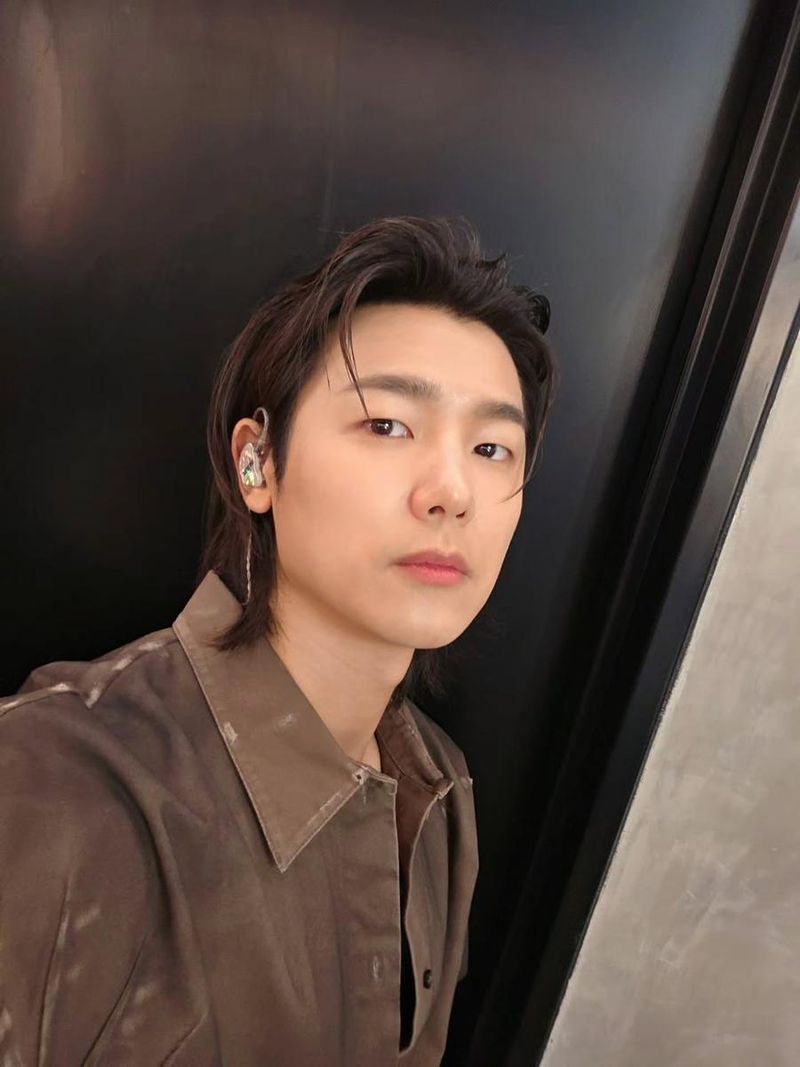 “어제와 오늘 사이”…강민혁, 깊어진 눈빛→변화의 순간 / 그룹 씨엔블루 강민혁 인스타그램