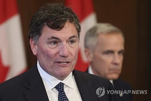 미국, 캐나다 관세율 35%로 인상…USMCA 적용해 실효 관세율 7%대
