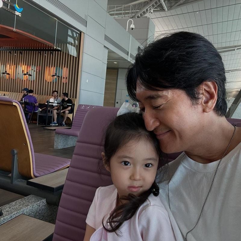 “사랑이란 이런 순간”…신현준, 딸 민서와 나눈 여름의 온기→부드러운 미소 / 배우 신현준 인스타그램