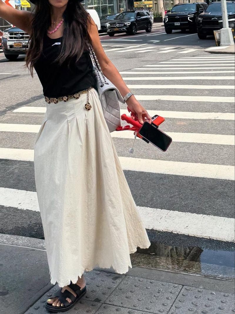 “다시 되돌리구 싶은 시간들”…황신혜, 여름 오후→도시 낭만의 산책 / 배우 황신혜 인스타그램