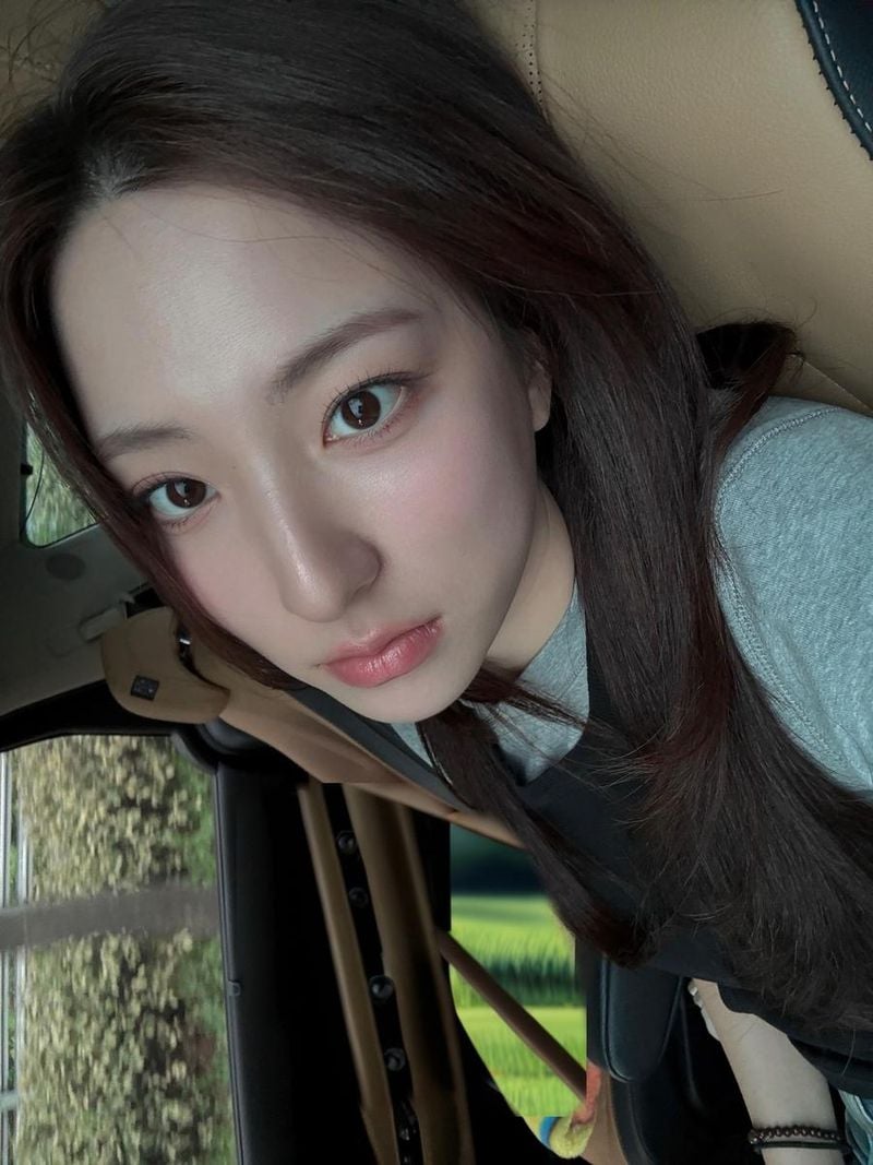 “성큼 다가온 8월 안녕하세요”…은서, 변화의 계절→청량 감성 일상 / 걸그룹 우주소녀 은서 손주연 인스타그램