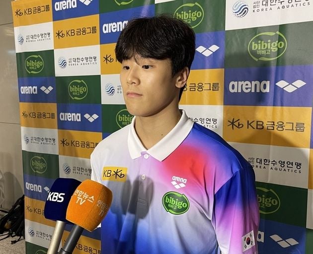 “21초66 아시아 신기록”…지유찬, 세계수영선수권 50ｍ 결승 진출 / 연합뉴스