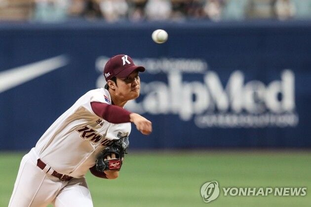 “2군 훈련 중 어깨 부상”…안우진, 복귀 앞두고 시즌 출전 적신호 / 연합뉴스