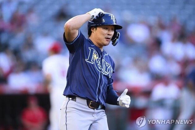“두 경기 연속 멀티 출루”…김하성, 탬파베이 1안타 1볼넷 활약 / 연합뉴스