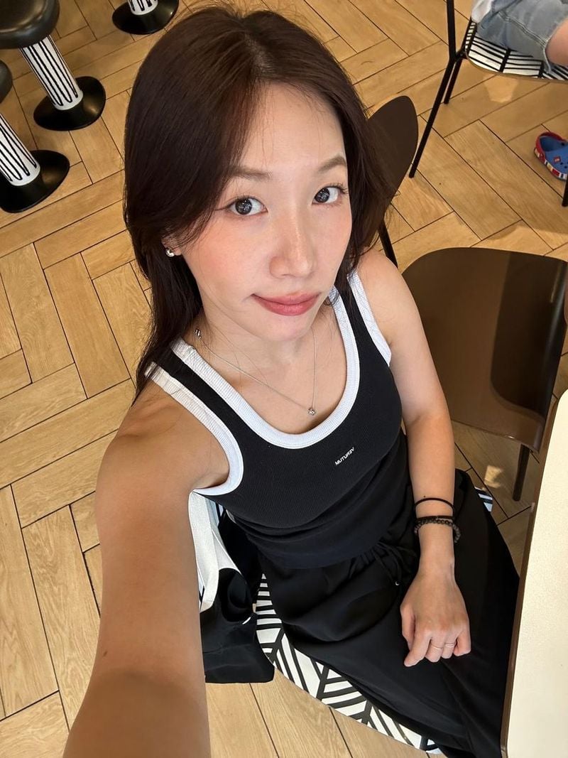 “여름을 보내는 법”…정소연, 나른한 오후→빛나는 생기 담은 셀카 / 걸그룹 라붐 정소연 인스타그램