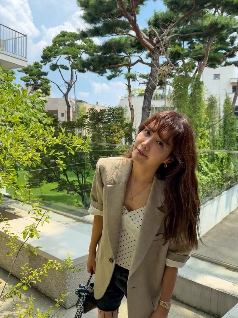 “햇살 좋은 날, 신선한 여유”…채정안, 여름 오후→감각적 무드 / 배우 채정안 인스타그램