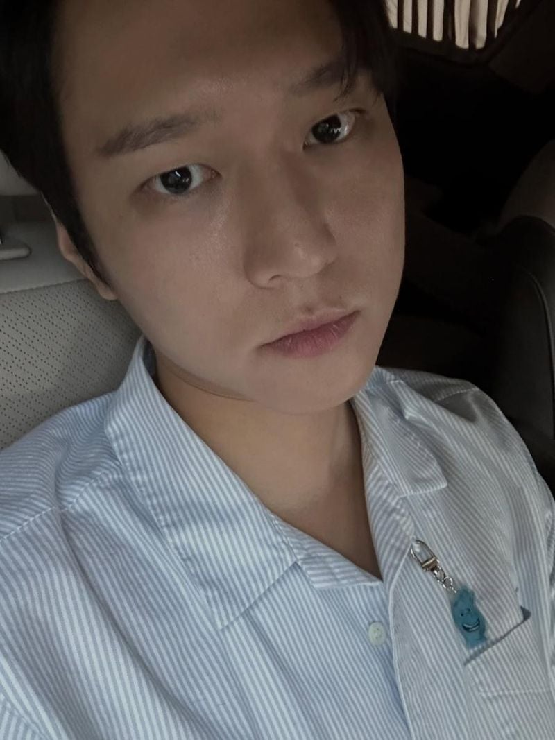“멍하니 머문 오후”…고경표, 여름의 담담한 시선→차분한 무드 셀카 / 배우 고경표 인스타그램