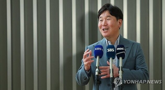 “WBC 전력 분석 행보”…류지현, 미국서 대만 투수 집중 점검 / 연합뉴스