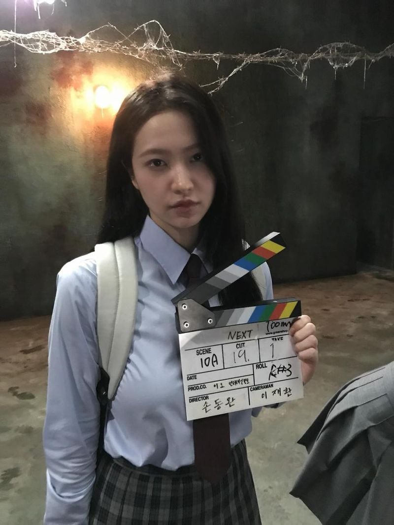 “기묘한 설렘이 깃든 오늘”…예리, 개봉일에 전율→영화 현장 인증 / 걸그룹 레드벨벳 예리 김예림 인스타그램