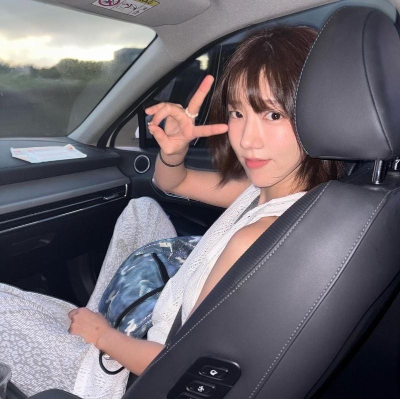 “용납 안 하는 나의 친구들”…이지원, 여름 청량→반전 귀여움 / 배우 이지원 인스타그램