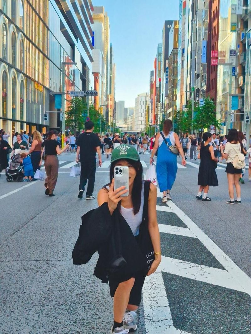 “도심 한가운데서 포착된 자유”…하지원, 여름 오후 활력→거리에 내려앉은 여유 / 배우 하지원 인스타그램
