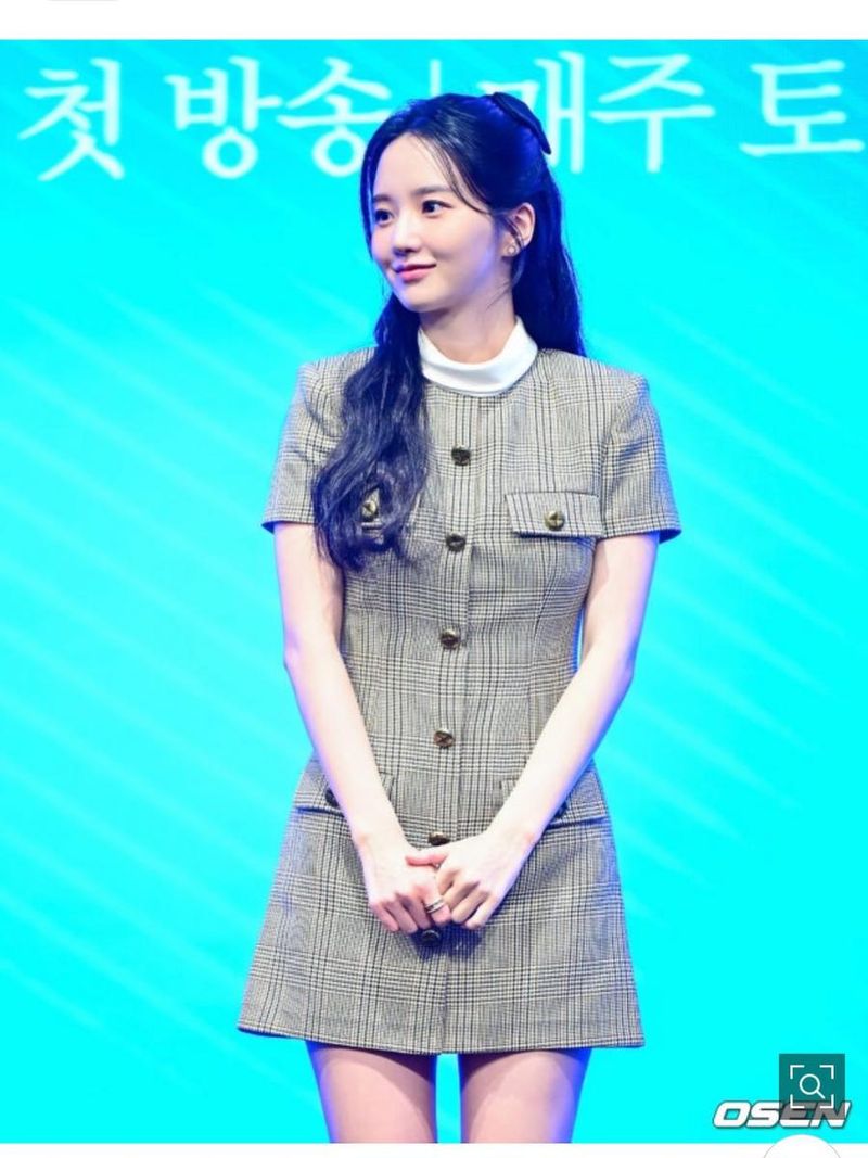“예쁜 사진들 감사합니다”…박정연, 기다림 가득한 시선→첫 방송 설렘 / 배우 박정연 인스타그램
