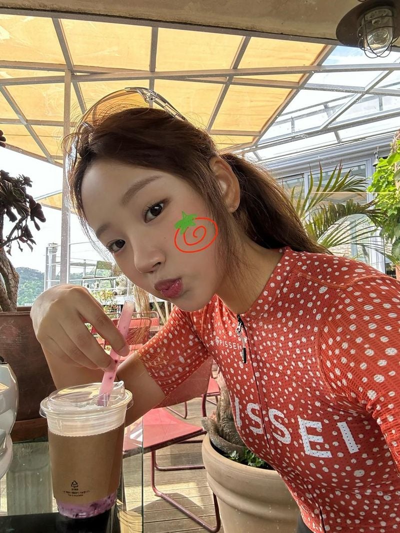 “운동하고 싶다아”…노희지, 여름 오후의 충동→상큼 에너지 가득한 셀카 / 모델 노희지 인스타그램