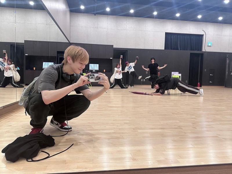 “D-2”…강다니엘, 카운트다운 속 연습실→설렘 고조되는 눈빛 / 가수 강다니엘 인스타그램