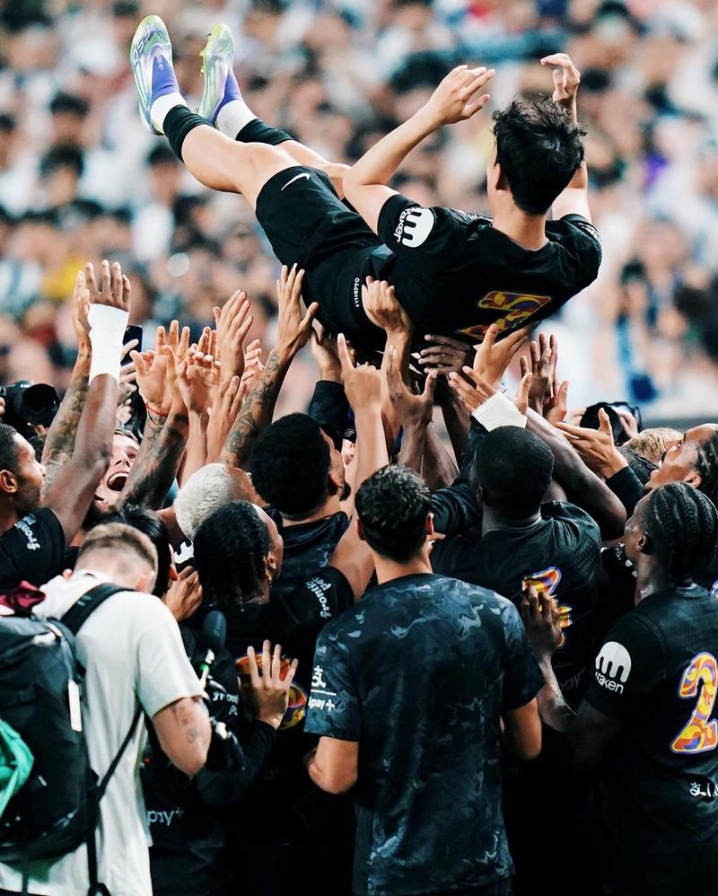 “내 마음은 이미 북런던에”…손흥민, 이별의 환희→토트넘과 작별 인사 / 축구선수 손흥민 인스타그램