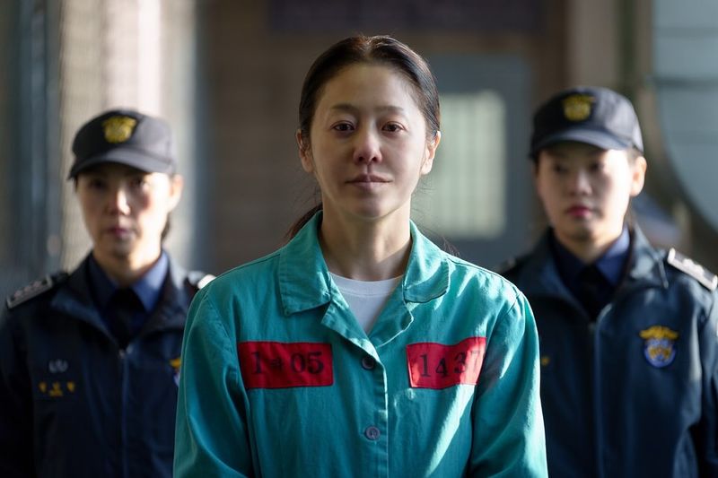 “사마귀 속에 숨겨진 침묵”…고현정, 담담한 눈빛→압도적 분위기 / 배우 고현정 인스타그램