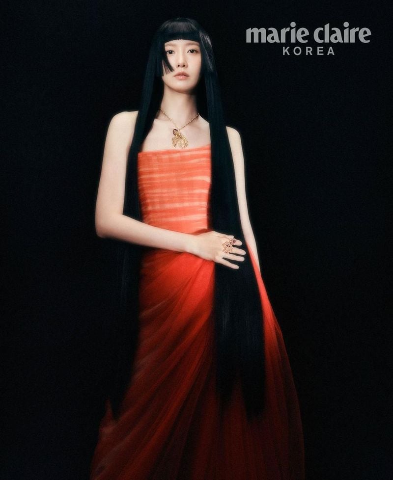 “붉은 드레스로 완성한 신비”…임윤아, 숨 멎는 여름 밤→압도적 존재감 / 소녀시대 임윤아 인스타그램