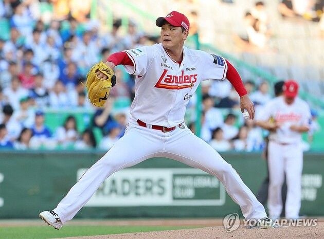 “3⅔이닝 6실점 강판”…김광현, 삼성전 두 번째 조기 교체 / 연합뉴스