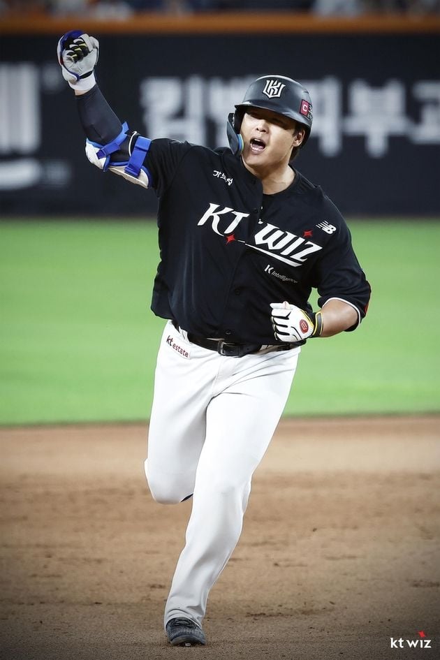“9회 역전 2점홈런”…강백호, 한화전 결승포로 kt 5-4 승리 / 연합뉴스