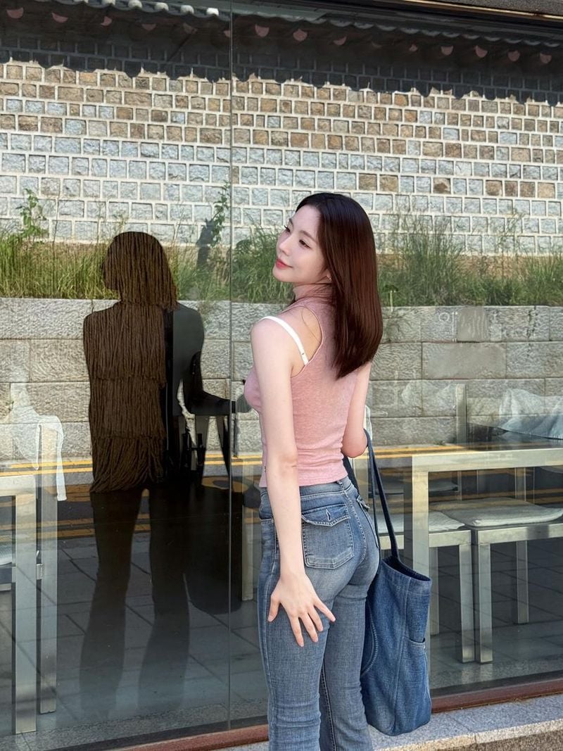 “결국 중단발로 합의”…성해은, 도회적 무드→여름 오후의 청량 / 환승연애2 출연자, 인플루언서, 유튜버 성해은 인스타그램