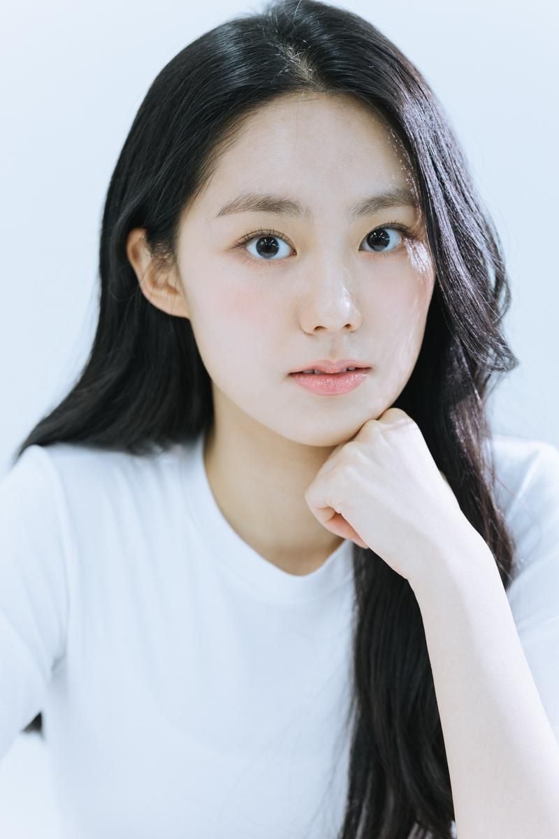 “빛나는 전환점 예고”…이서연, 팬스타즈컴퍼니와 전속 계약→차기작 행보 주목 / 팬스타즈컴퍼니