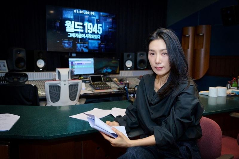 “내레이션에 모든 걸 쏟았다”…김서형, ‘월드 1945’서 압도적 존재감→역사의 본질 묻는다 / KBS 1TV