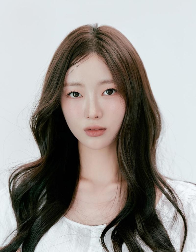 “주희 고 증명사진”…고주희, 신비로운 눈빛→청초함 압도 / 배우 고주희 인스타그램