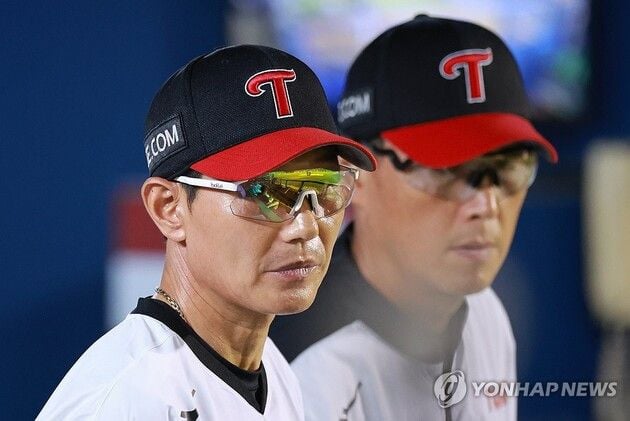 “1위 맞대결 긴장감”…염경엽, 한화전 필승 의지 강조 / 연합뉴스