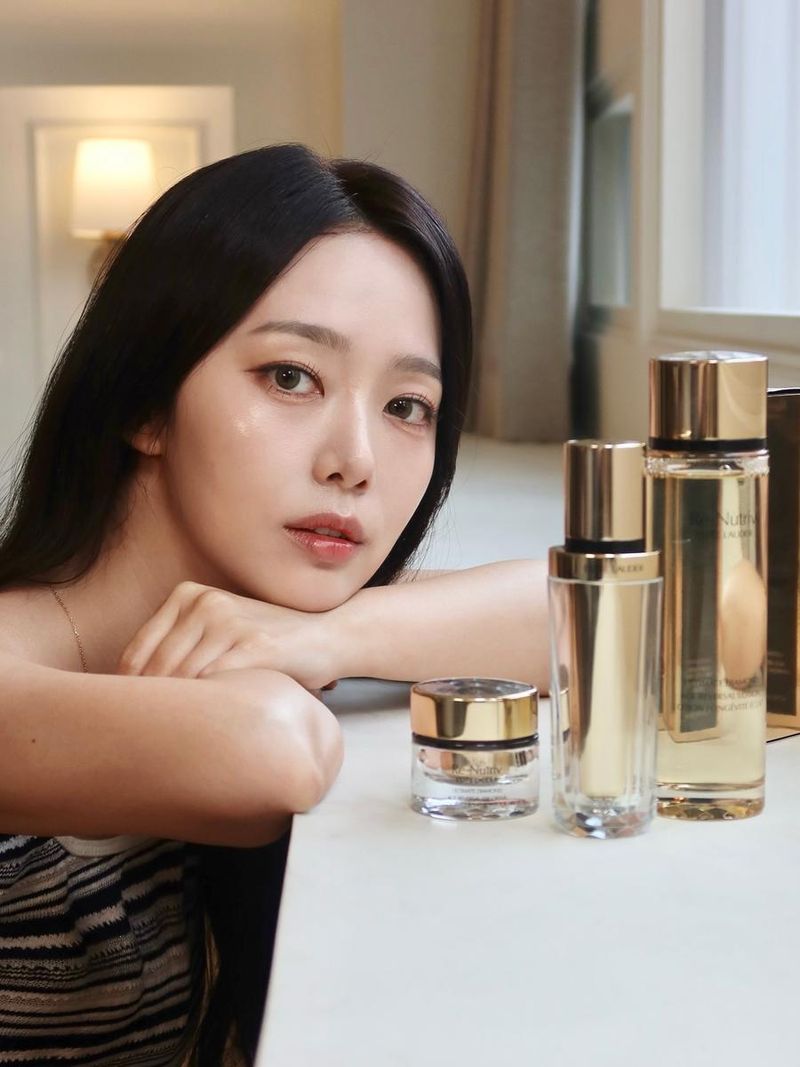 “차분하게 빛나는 오후”…조서연, 여름 햇살 아래→청량함과 우아함 가득 / 아나운서 조서연 인스타그램