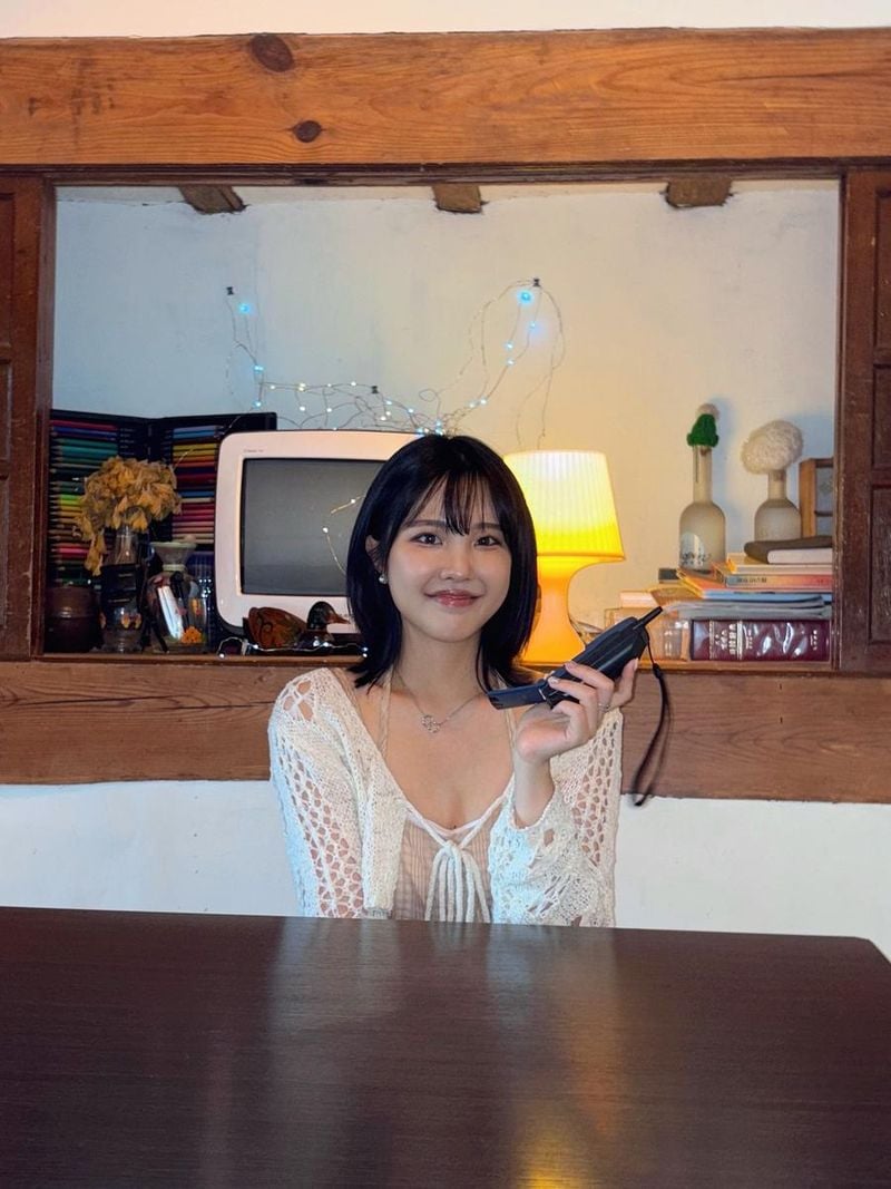 “헤헿ㅎ”…류민희, 빈티지 감성 속 여름 미소→잔잔한 설렘 / 가수 류민희 인스타그램